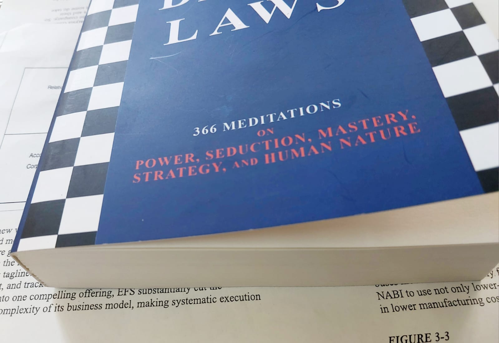 The Daily Laws: 366 Meditations on Power, Seduction, Mastery, Strategy, and Human Nature Book by Robert Greene - Premium - Paperback. 