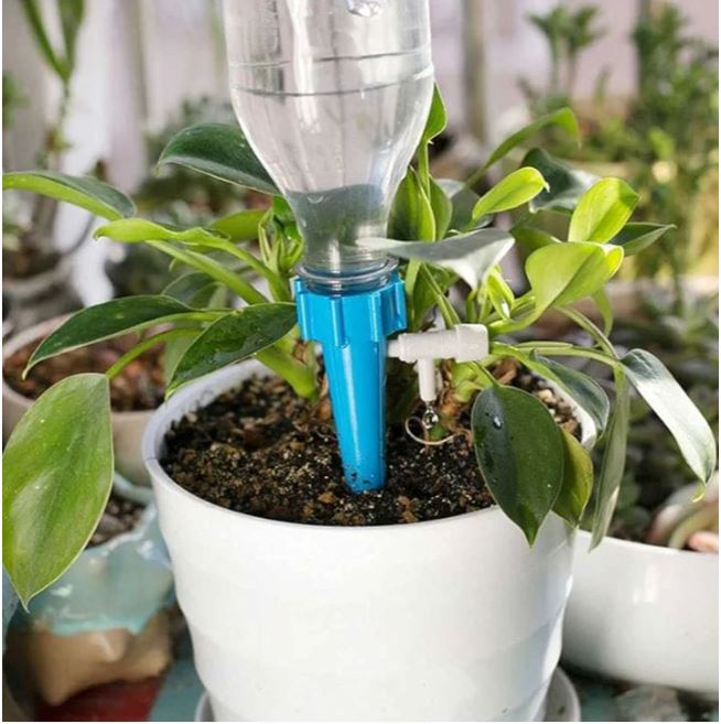 Automatic Watering Garden 18 pcs AISN  Supplies Irrigation Kits System Self-contained Auto Drip Irrigation Watering System Automatic Watering Spike for Plants Flower Indoor Household. 
