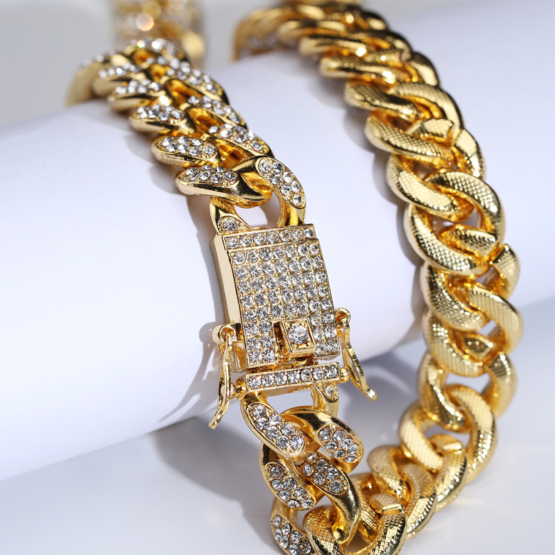 Hip Hop bracelet Bling Iced Out Men Bracelet Miami Cuban Link Chain Bracelets for Men Jewelry. 