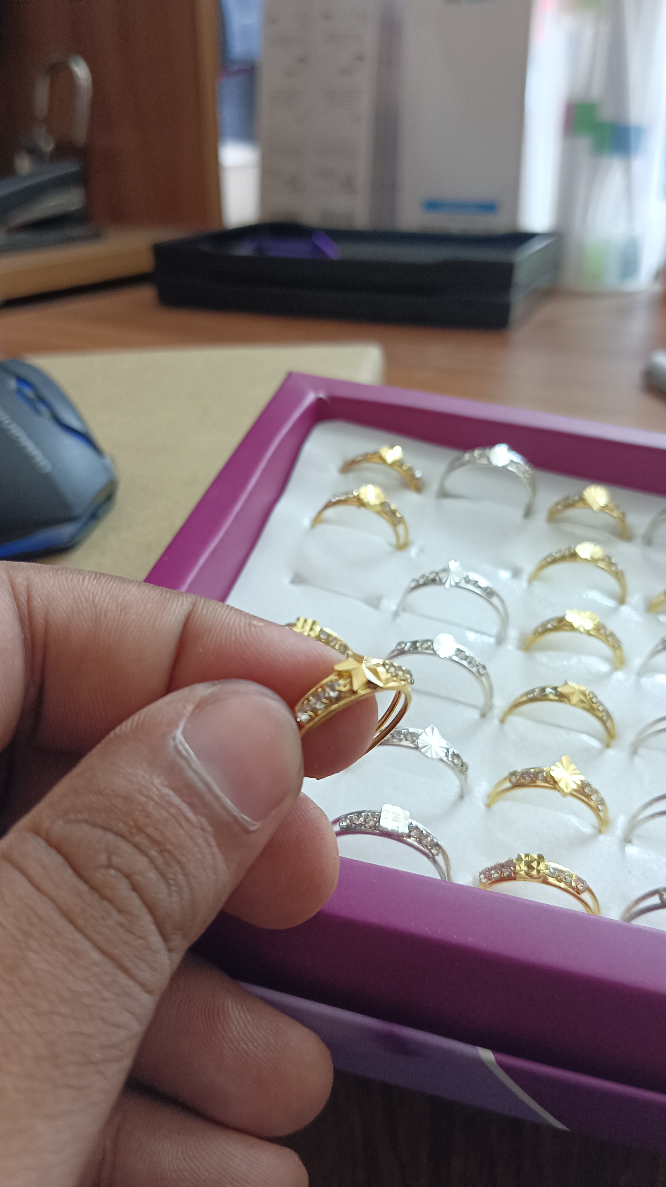 Citi deals gold ring