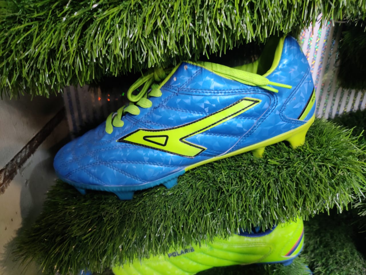 polaris football boots
