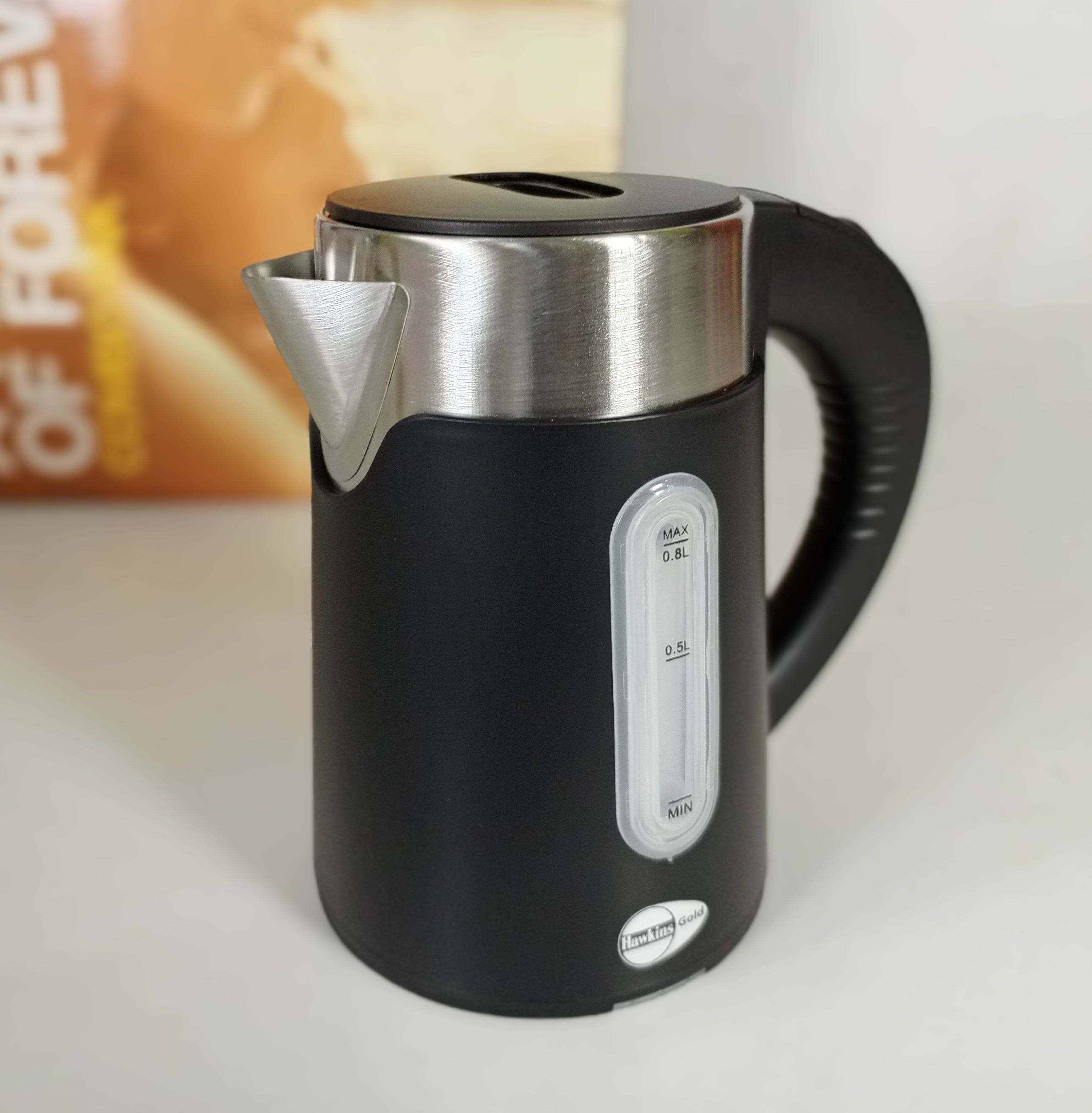 Electric kettle of standard design, capacity 0.8L. with automatic short off  & 800 watt.. 