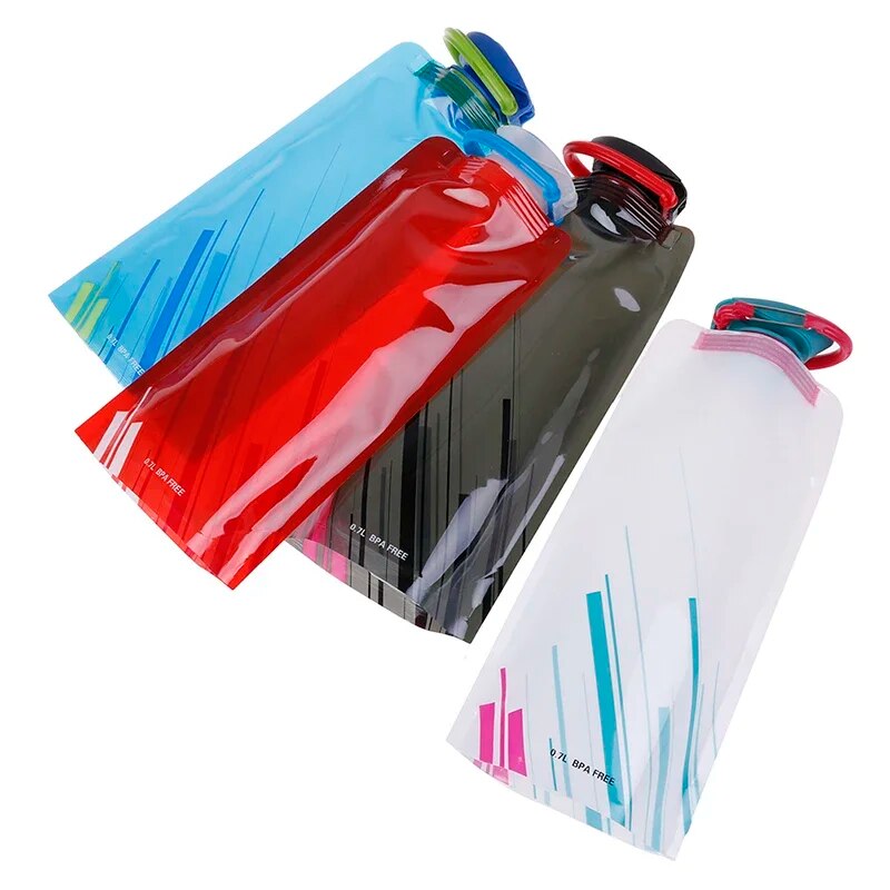 Foldable Water Bottles Plastic Water Pouch Flexible Reusable Travel Bottle Soft Flask Water Bag with Carabiner Clip. 