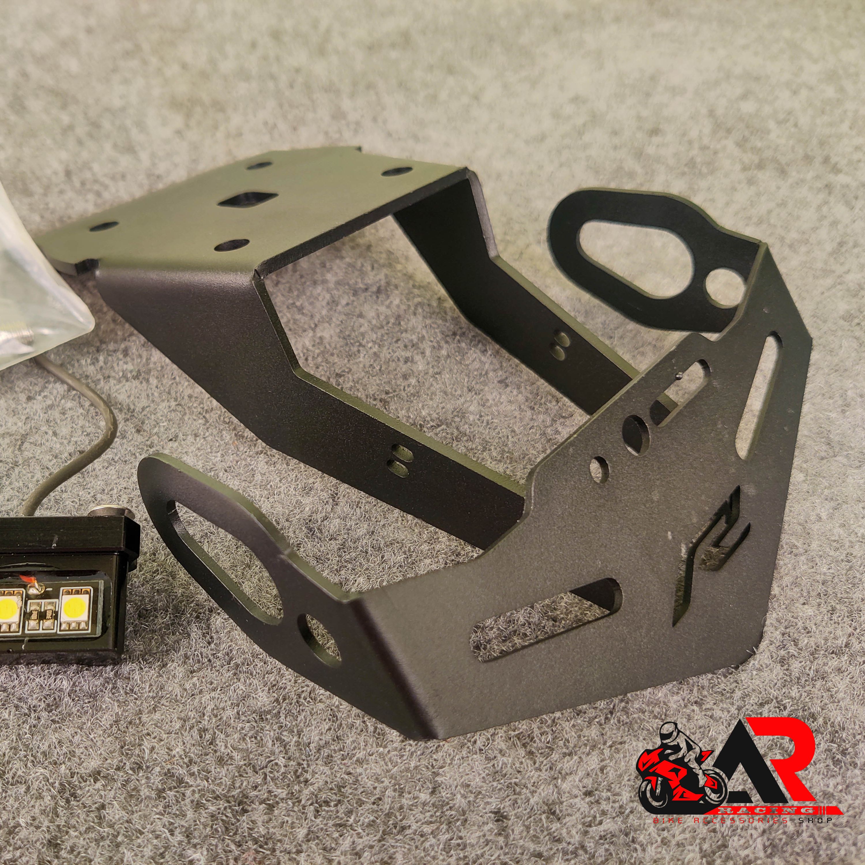 Universal Tail Tidy Number plate Holder R15 GsxR CBR Apache 4V Pulsar NS