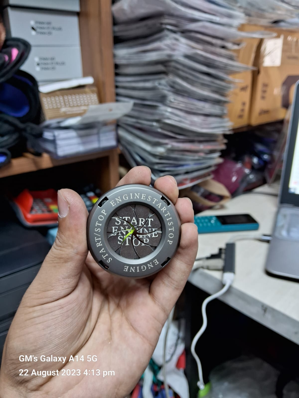 Push Start Button Cover, Engine Start Stop Button Cover Rotary, Ignition Protective Automatic Start Button Cover Accessories, Car Gift for Men. 