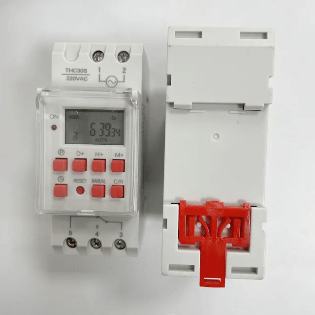 Time Switch 30A weekly programmable Digital electronic timer 220V-AC THC 30A with integrated rechargeable Battery. 