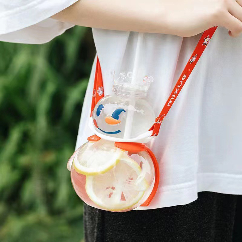 Tumbler Snowman Drinking Milky Tea Cup With Straw 700ML Cute Water Bottle BPA Free With Crown Cover-Cola Kids. 