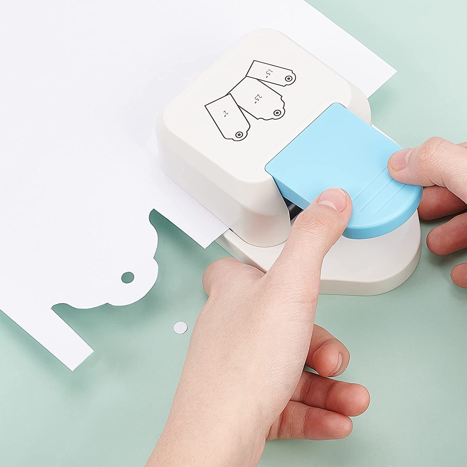 Tag Punch Gift Tag Puncher 3 in 1 Paper Craft Tag Punch Tag Shape Lever Action Craft Punch for Paper Crafting Round. 