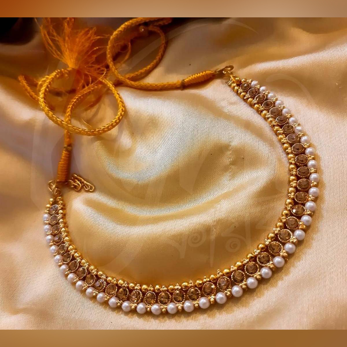Good Quality.. New Design. beads choker 