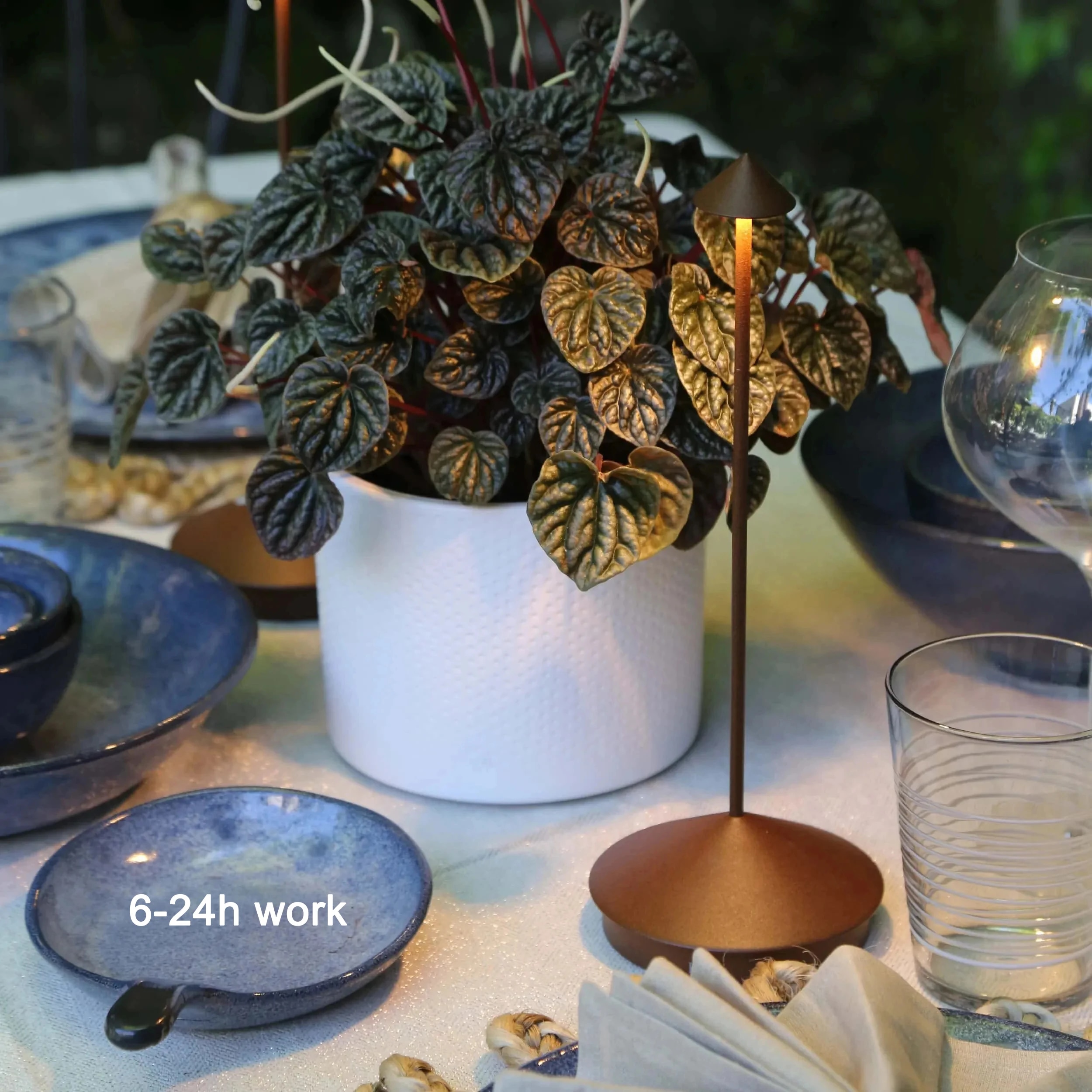 Type-C Rechargeable Table Lamp Creative Dining Touch Led Hotel Bar Coffee Pina pro Table Lamp Lampada Da Tavolo Decorative Lamp. 