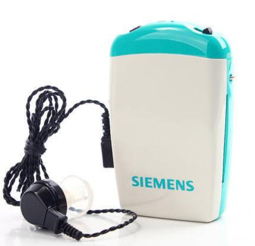 Siemens Amiga High Quality Pocket Type 2 pin Hearing Aid Sound Amplifier with storage box Germany Made. 