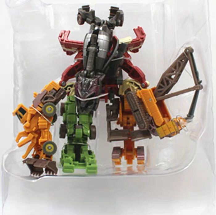 ransformation eastator oie eenge Of Fallen Legend Leer Action Figure obot O o For ids oy Xmas irthday ift. 