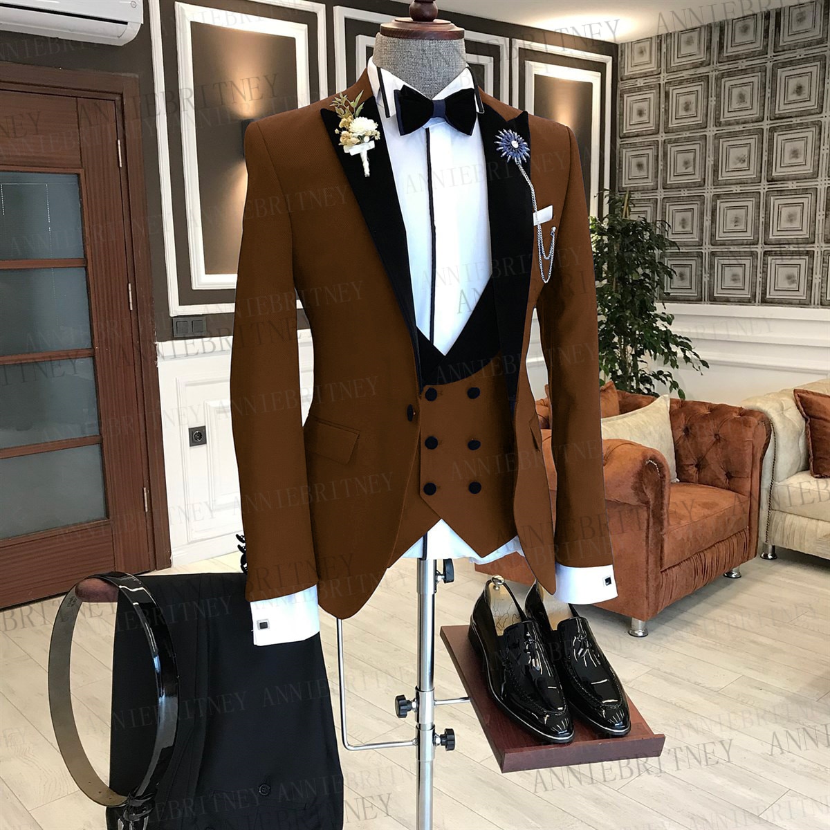 2022 Classic Brown Suit Men 3 Pieces Custom Made Fashion Groom Wedding Suit Tuxedo Elegant Party Business Blazer Vest Pants Set