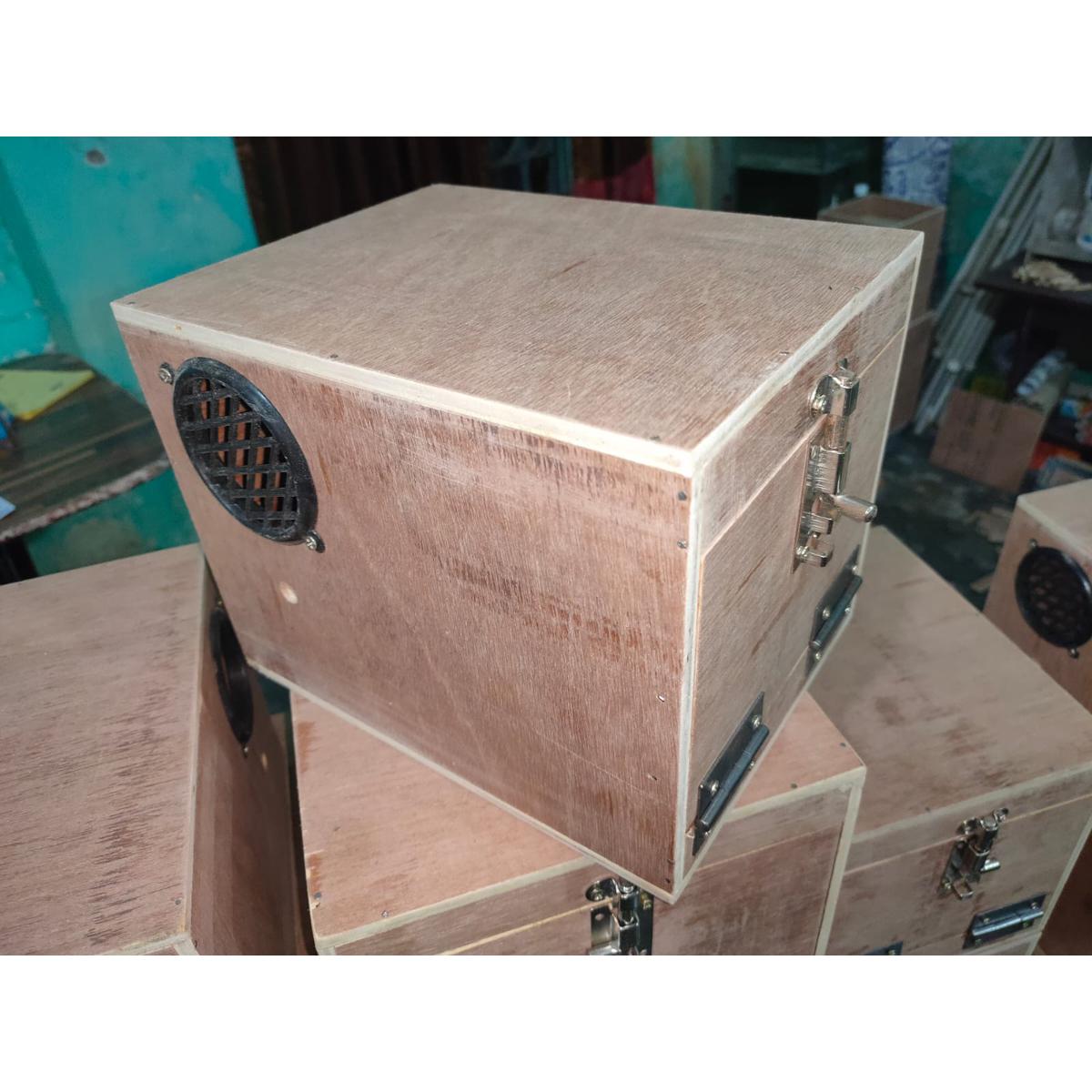 Breeding Box For Budgie