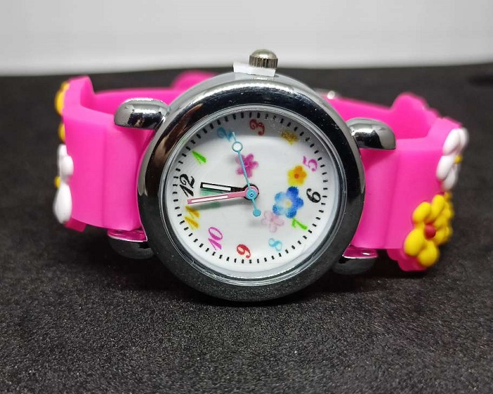The Kids Stylish Beautiful Hand Clock: Keep Time In A Fun And Stylish Way Specially Designed Hand Clock For Kids - Its Playful Design. 