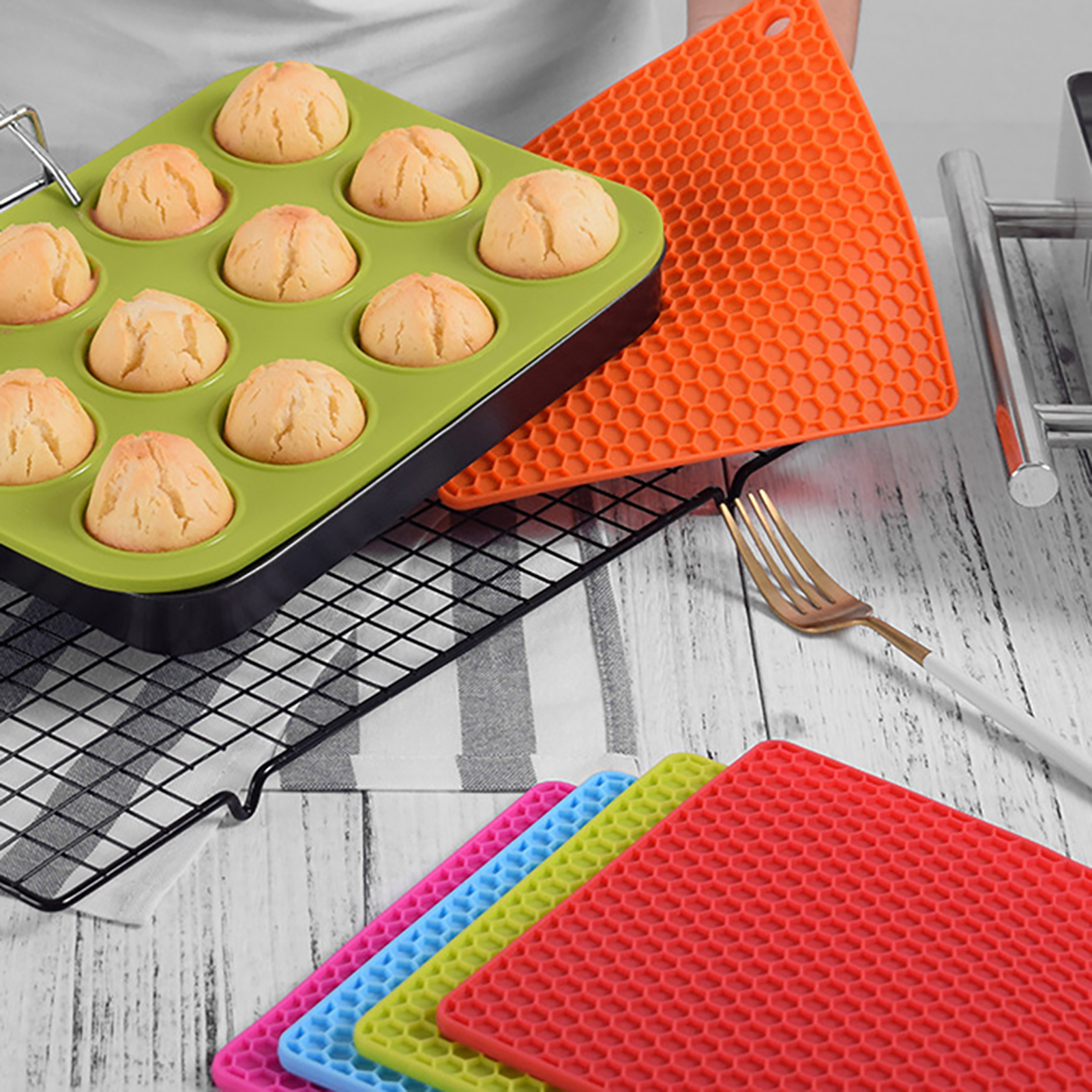 Cup sters at-proof Versatile Protective le Mat Set. 