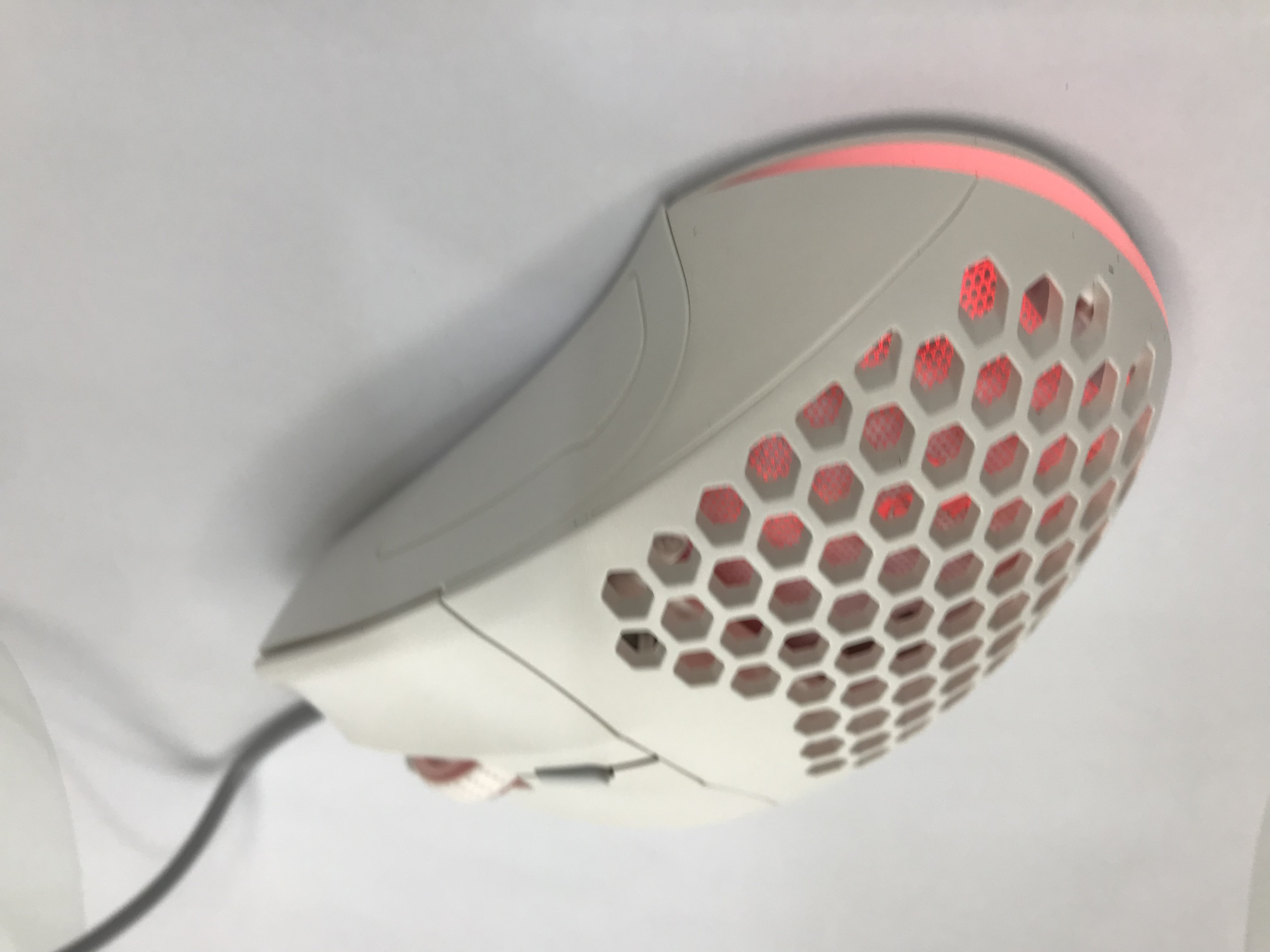 INPLAY M066 HOLLOW LUMINOUS GAMING MOUSE, LIGHTWEIGHT COLORFUL LED, USB WIRED, DPI SWITCHABLE, 1.5m. 