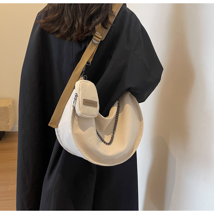 Canvas bag women's winter versatile Han Yunuo new large-capacity shoulder red crossbody bag niche simple dumpling bag