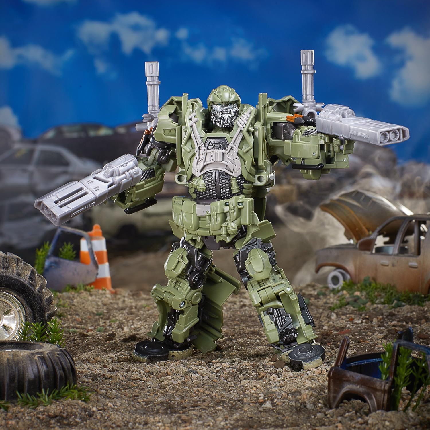 Hasbro Transformers - The Last Knight Premier Edition Voyager Class Autobot Hound. 