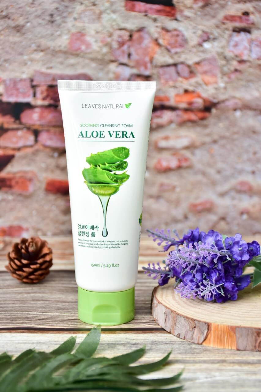 aloe vera soothing cleansing foam