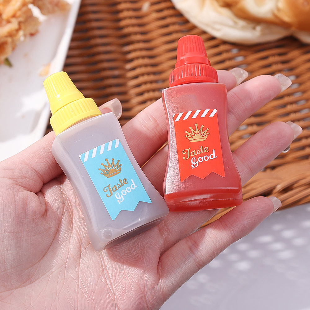 (New)2Pc/and Portable Mini cute queeze oy auce Ketchup Bottup Box Container Cartoon Platic Lunch Box alad Boots Acceorie. 