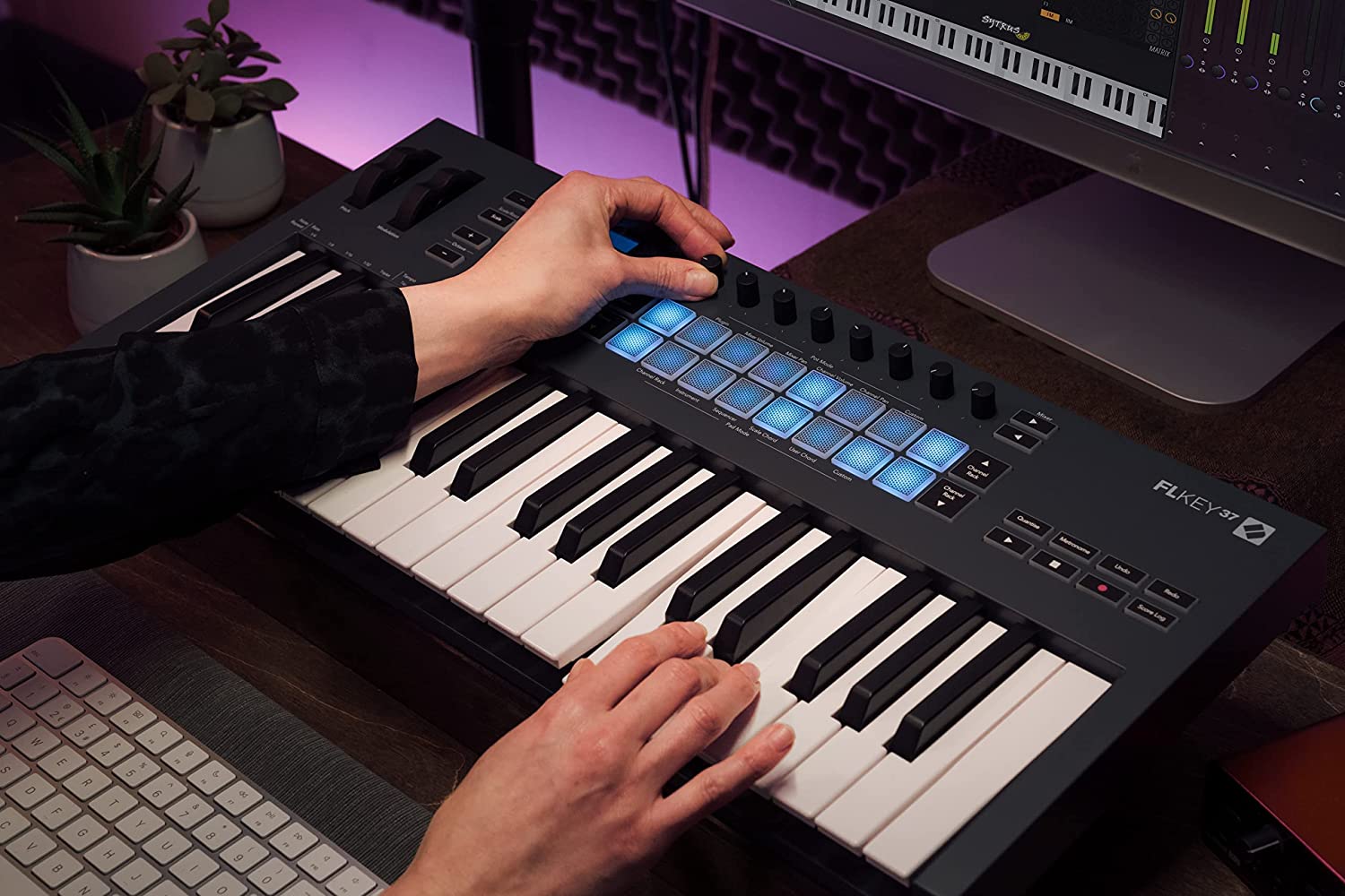Novation FLkey 37 MIDI Keyboard for FL Studio. 