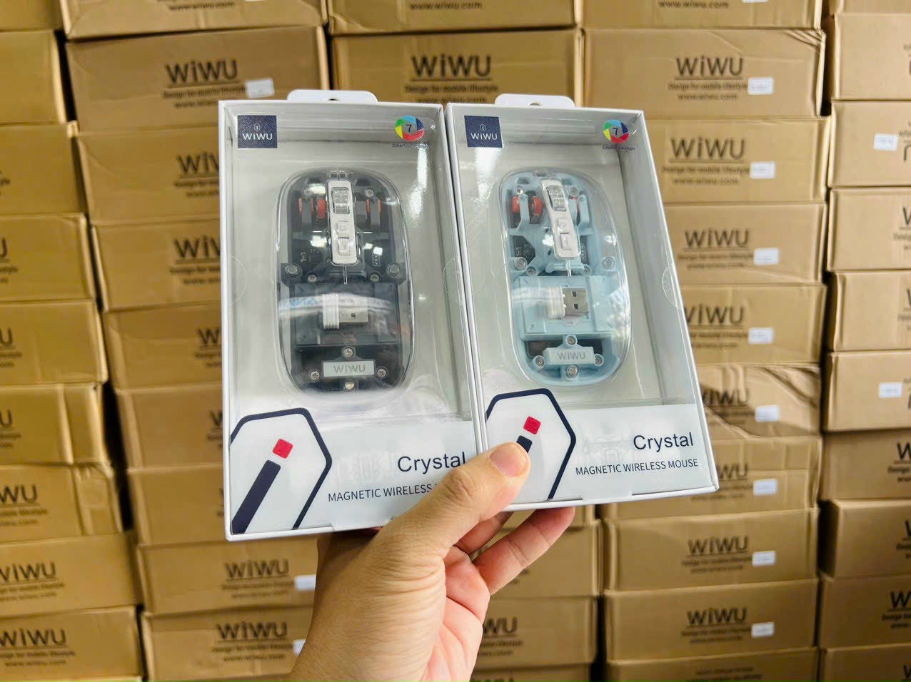 WIWU WM105 CRYSTAL MAGNETIC WIRELESS MOUSE 2.4G WIRELESS NANO RECEIVER PC TABLET MOUSE ERGONOMIC WIRELESS MOUSE. 