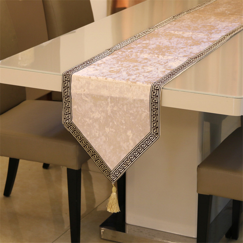 New Chinese simple tablecloth modern table black flag runner European velvet bed runner pure color table cloth. 