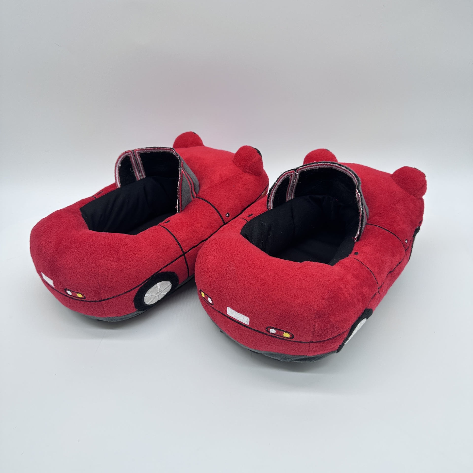 Cross-border new arrival Miata Slipper Plush Mazda Sports Car Plush Slippers Plush toy doll. 