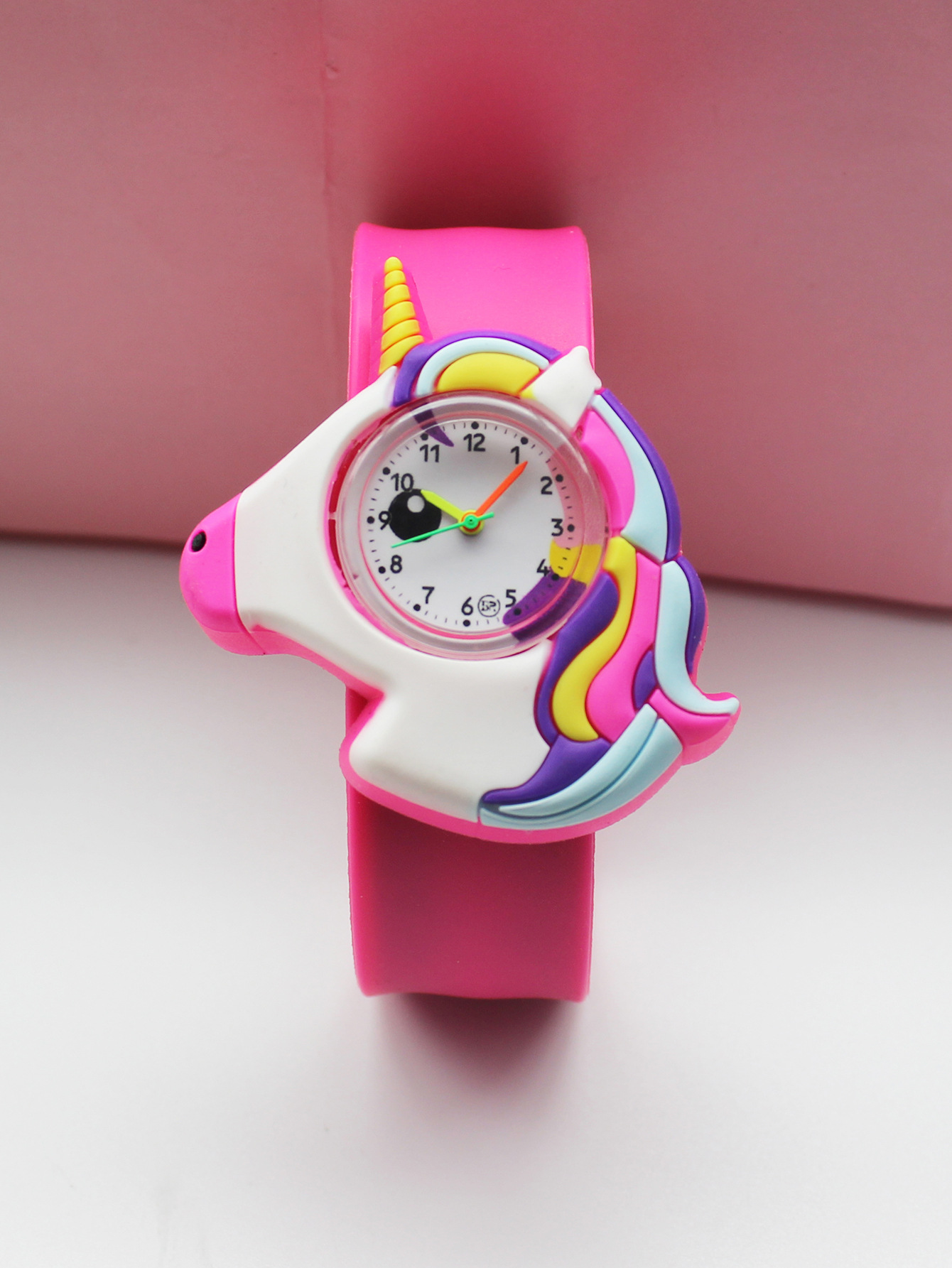 Stylish Beautiful Hand Clock: Keep Time In A Fun And Stylish Way Specially Designed Hand Clock For Kids - Its Playful Design. 