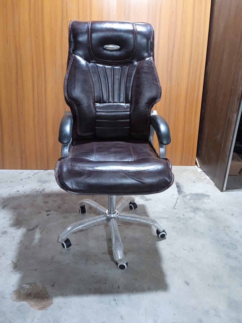 Sacratiral Chair Breathable mesh Curved backrest design High density sponge seat