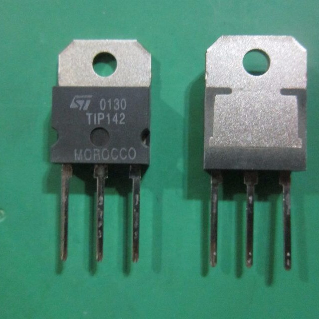 TIP142T TIP142 TIP 142 NPN Transistor 100V 10A 125W Triode Power Transistor Silicon Power Amplifier TO-220 Transistor 3 Pin Leads. 