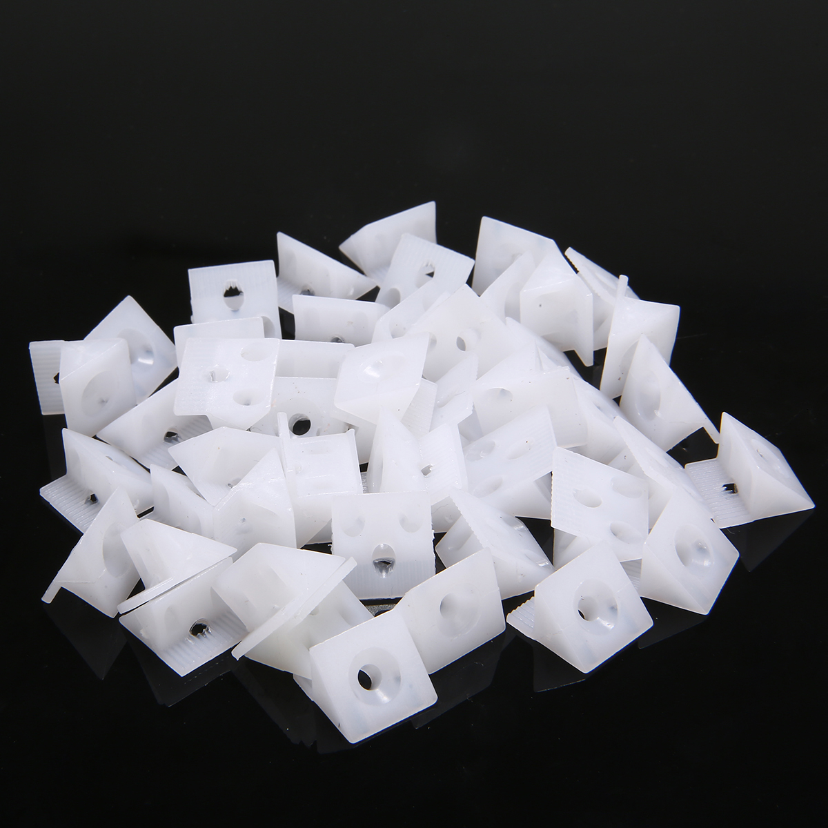 100pcs Furniture Chest Drawer Bottom Repair Fixing Mending Wedges Drawer Angle Code Bracket Fastener with Screws. 