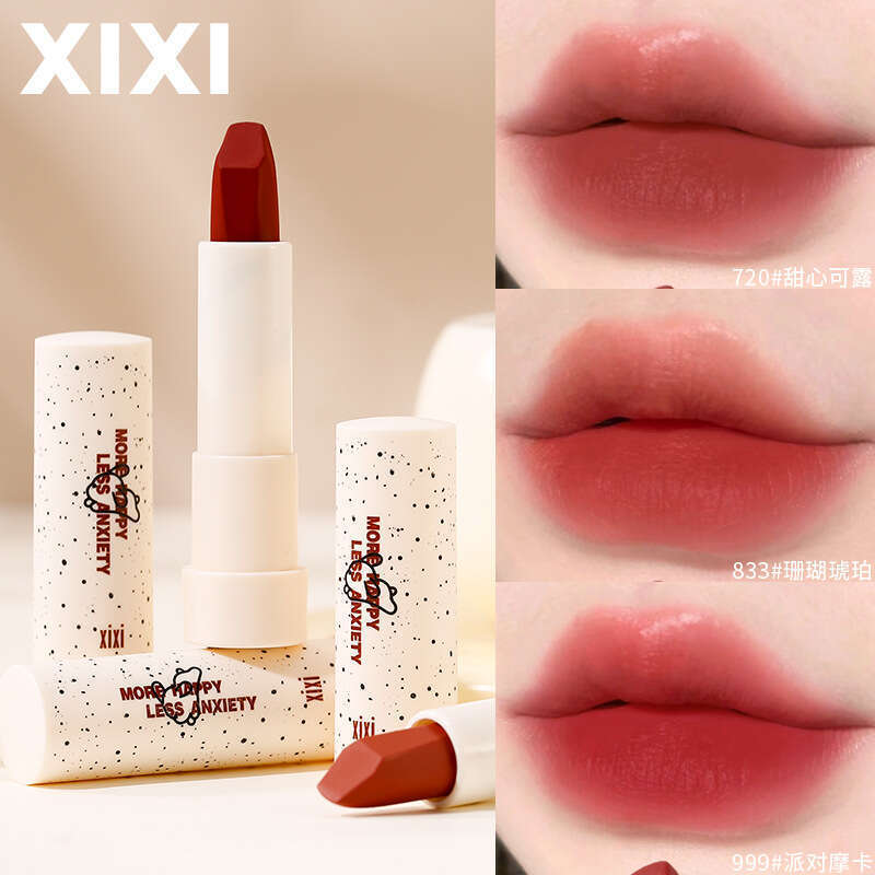 XIXI Akagi Light Rabbit Clever Lipstick Whitens, Nourishes Yourself, Enhances Youthfulness for Girls, Color and Student Beauty Makeup. 