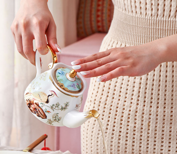 Teaware Sets Bone China Tea Set Chinese Style Ceramic Tea Pot Set Teapot + Tea Cup And Saucer Set Coffee Cup And Saucer Set Hot|Teaware Sets. 
