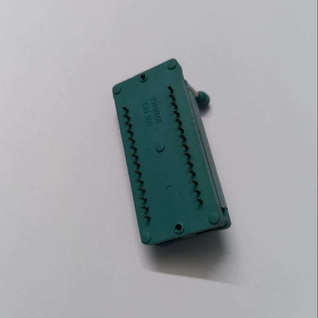 WIDE 28 Pin Wide IC Universal ZIF Socket 28Pin Leads DIP 28 Pins 2.54mm Pitch IC Chip ZIF Sockets Adaptor For Electric Fittings Universal IC Test And Program Leads. 