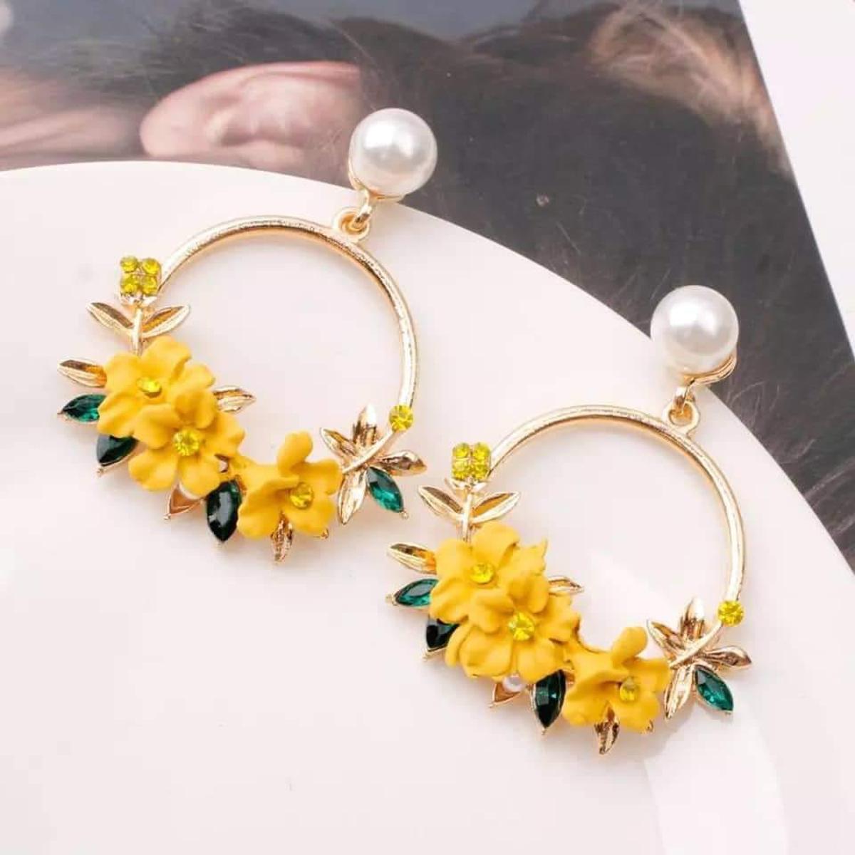 Yellow deals flower earrings