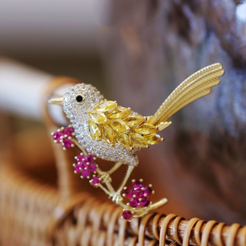New Trendy Fashion Rhinestone Lucky Magpie Bird Brooches For girls Clothing Coat Jewelry Accessories Gifts