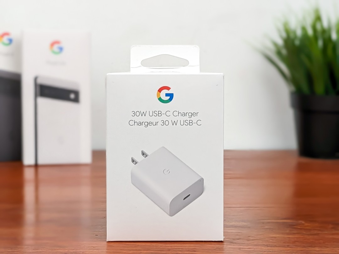 Google 30W USB-C Charger Fast Charging Pixel Phone Charger Power adapter. 