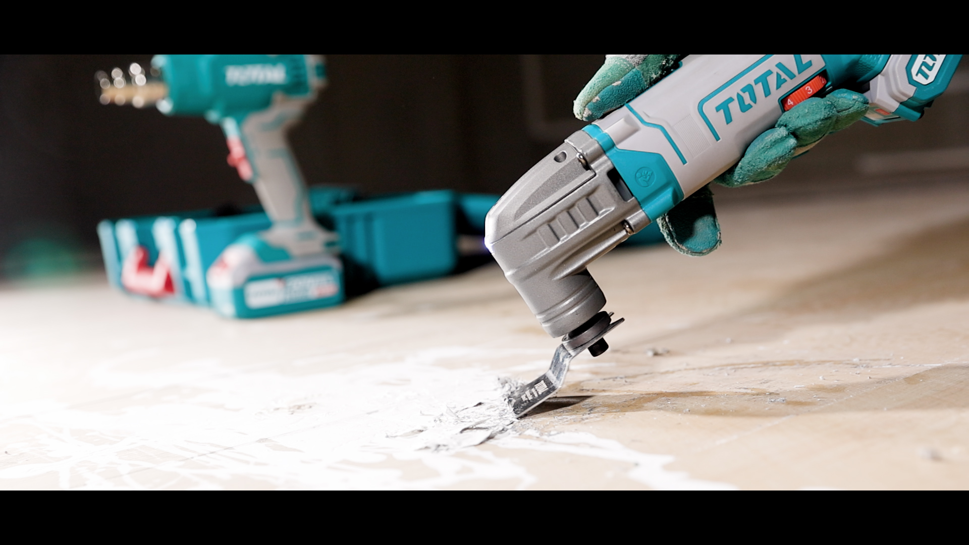 TOTAL TOSLI230705 Lithium-Ion cordless 2 pcs combo kit. 