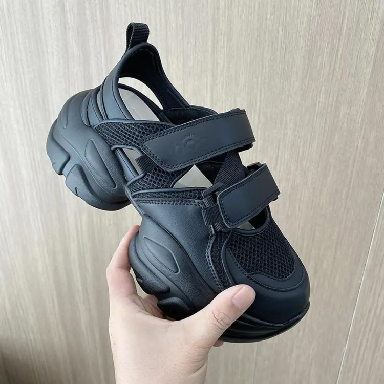 Velcro best sale dad shoes