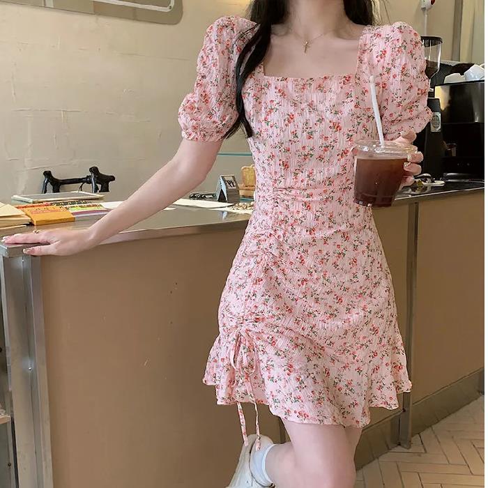 Floral skirt gentle wind ins women's summer chic design artistic skirt Korean style milk milk dress. 