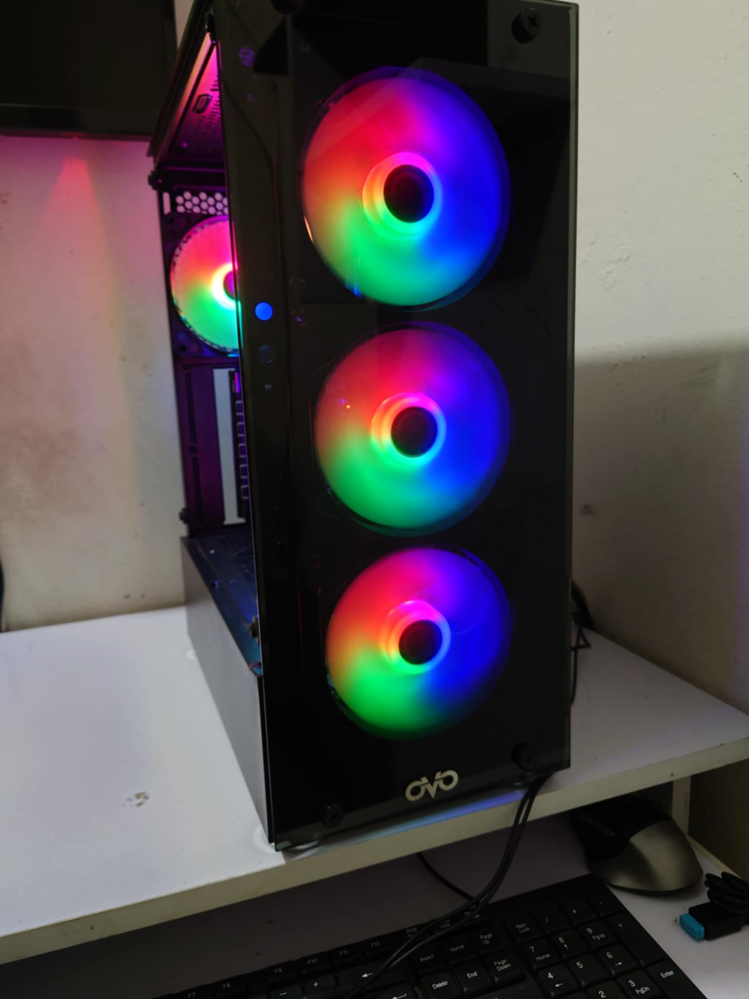 Intel Core i7 RAM 16GB SSD 128GB HDD 500GB GPU 8GB (Intel HD Built in) Gaming Desktop PC With Free Mouse Keyboard. 