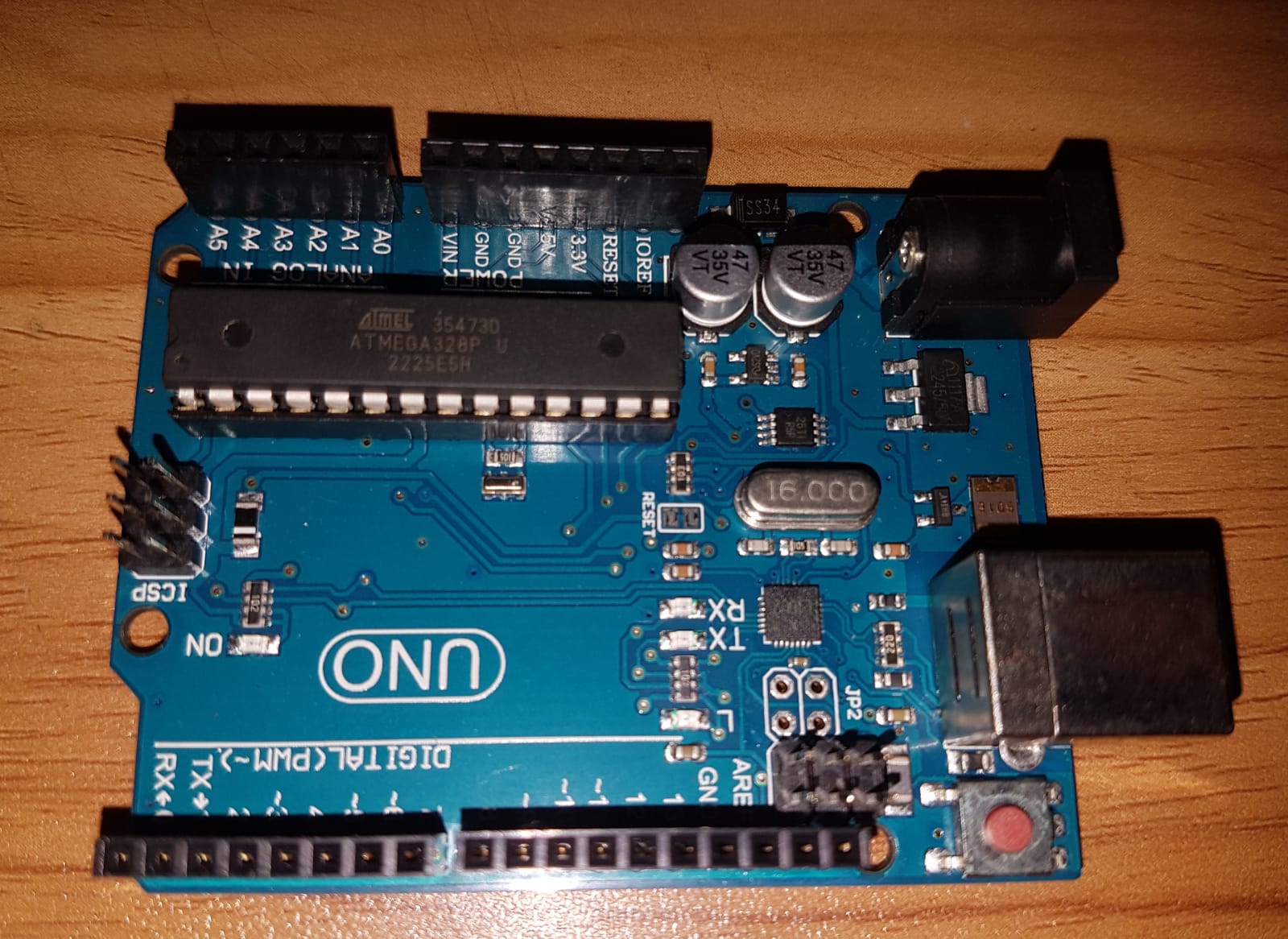 Arduino UNO R3 with Cable/ ATMEGA328P-PU For Student Project. 
