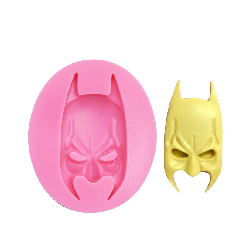 Batman on sale cake mold