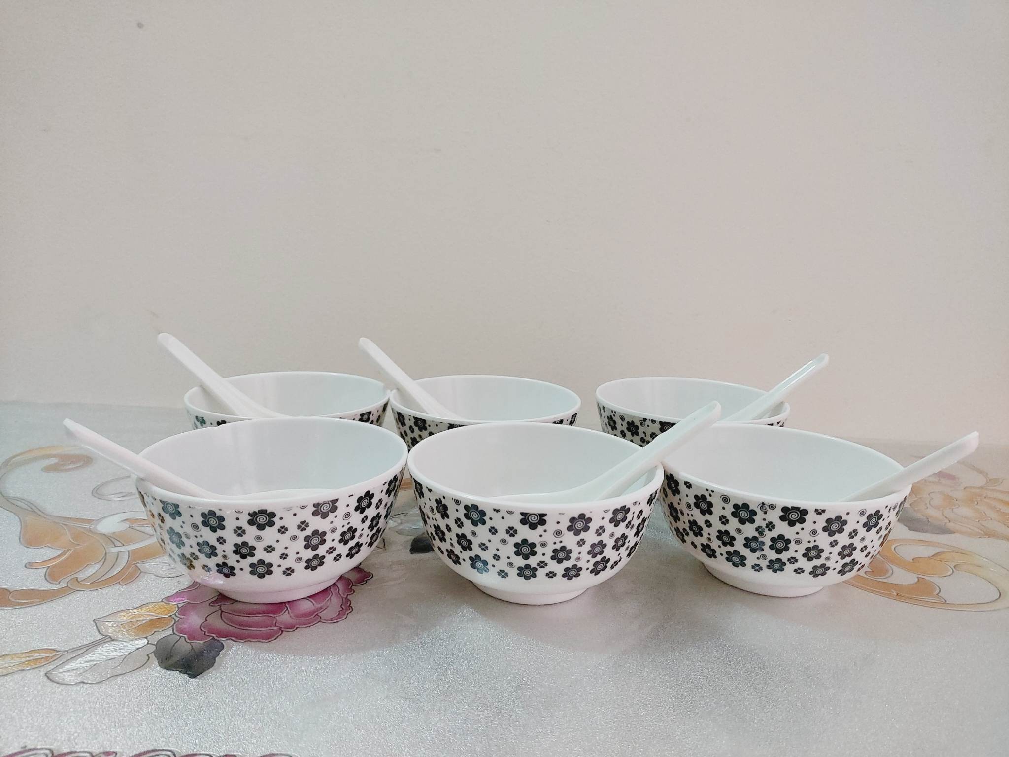 Sada Kalo Melamine Soup Bowl With Spoon 12 Pcs Set (4.5 Inch). Dishwasher Save.Microwave oven save.. 