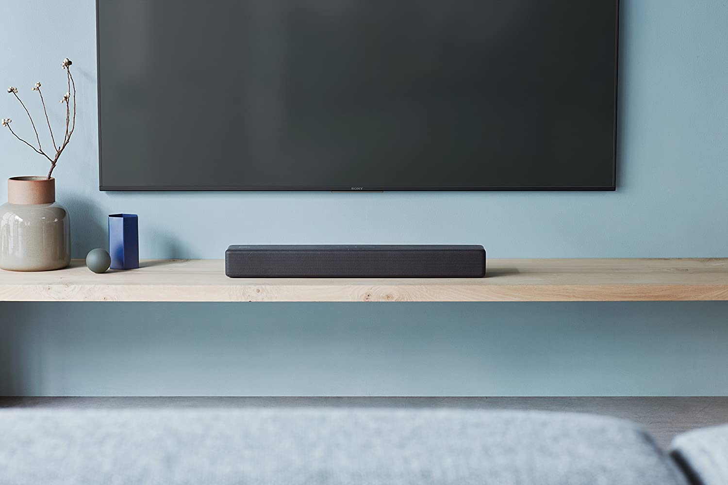 Sony HT-S200F 2.1ch Soundbar with Built-in Subwoofer. 