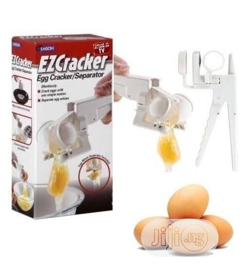 EZ Egg cracker with separator 2 in 1. 