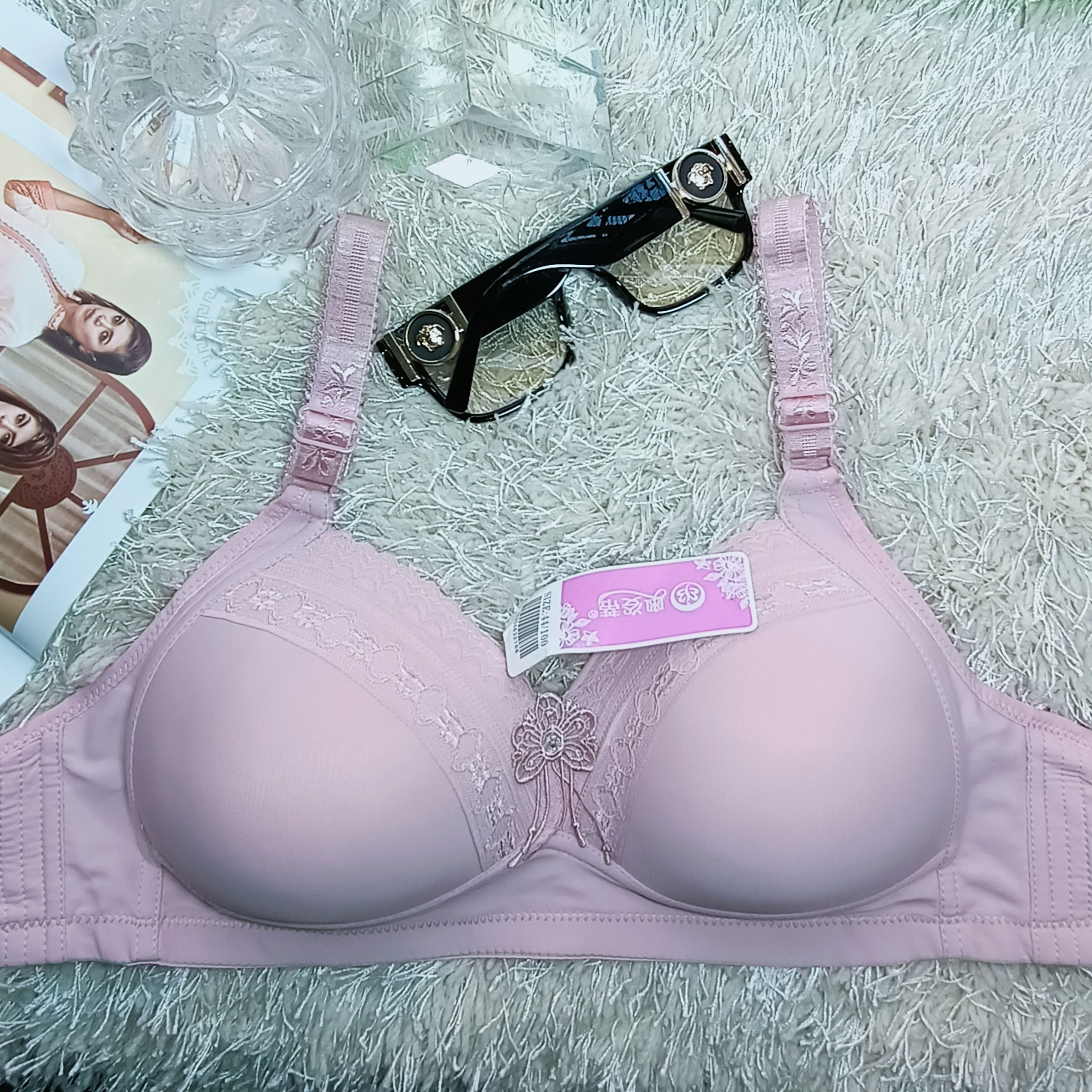 LeeeWear Wired padded pushup minimizer bra imported padded bra 040304BR21120