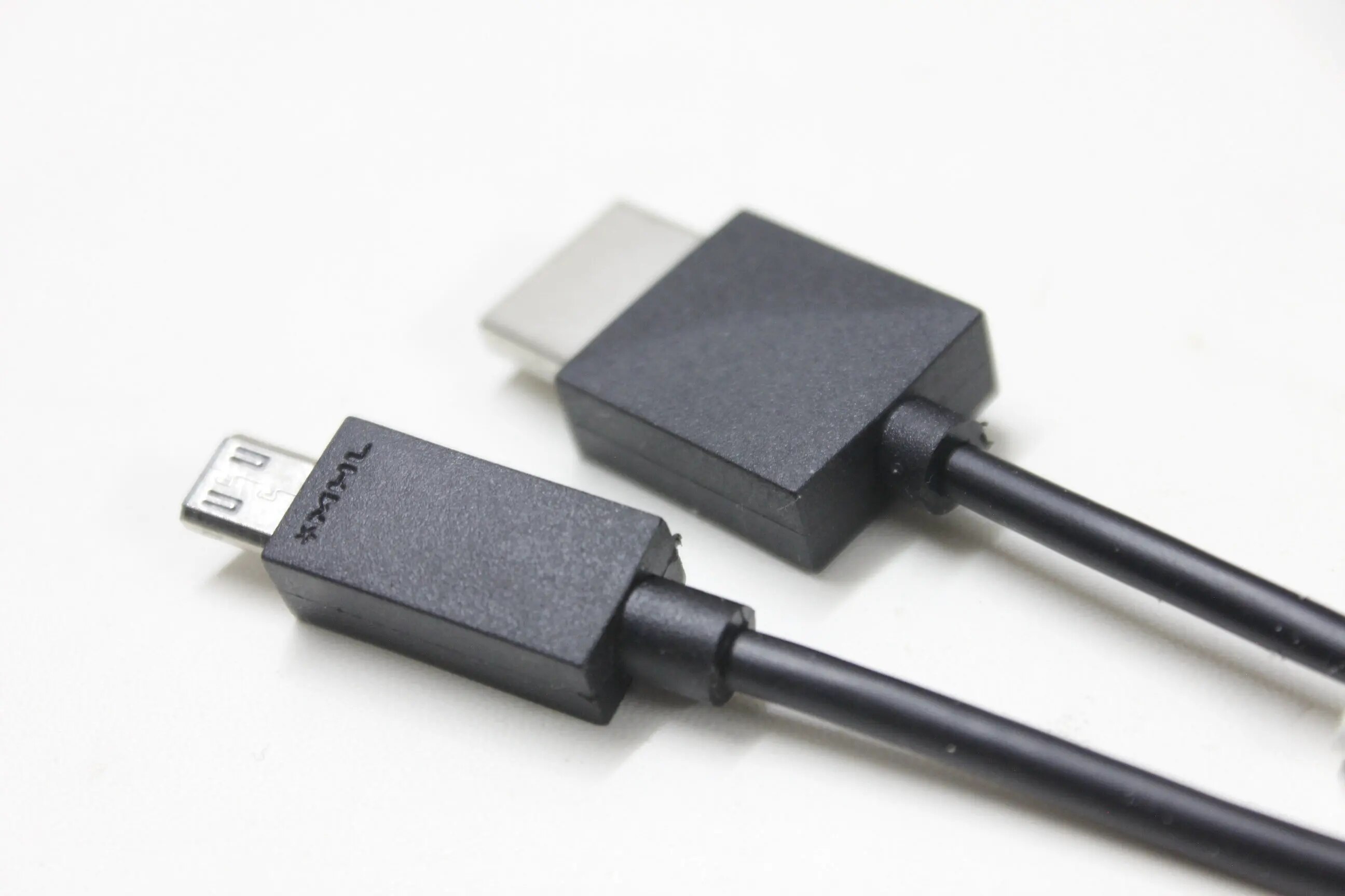 MHL 11-pin Micro USB to HDMI Cable for Samsung Galaxy S3 S4 S5, Note 2 3 4, Galaxy Tab 3, Tab S, Tab Pro. 